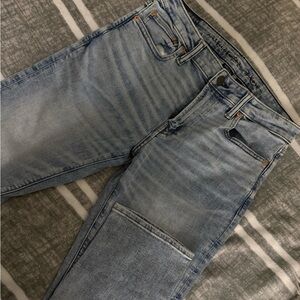 American Eagle Outfitters Men's Faded Blue Relaxed Jeans